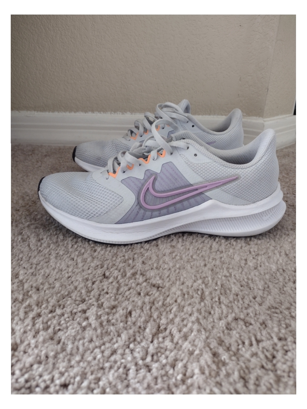 Nike Women’s Size 9. 2021 Downshifter 11 Running Gray Light Purple Swoosh